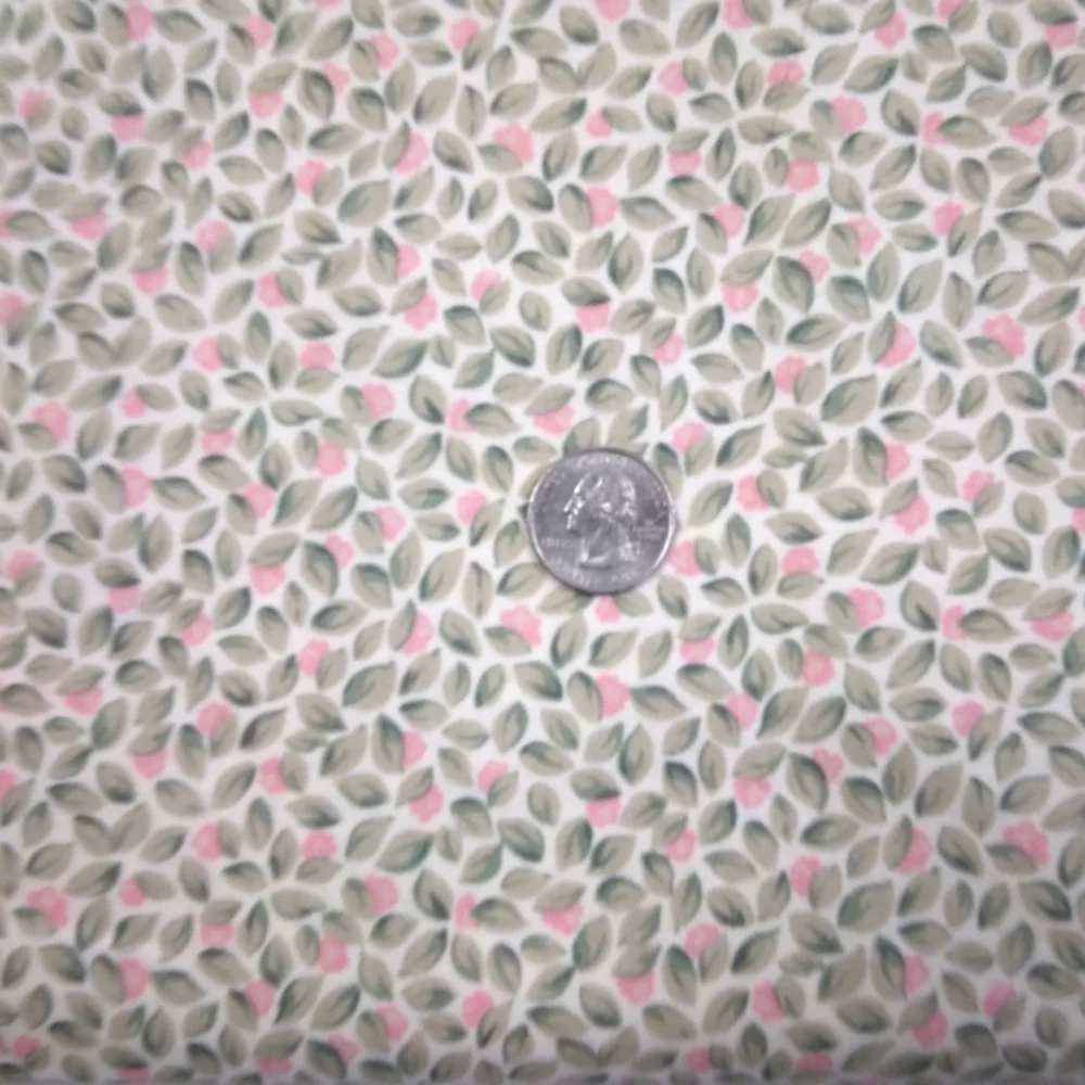 FABRIC VIP Forever Roses, Delicare Pink Rosebuds & Lt Sage Green Leaves On Cream